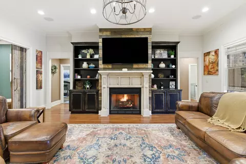 Living - 123 Higgins, Sumrall, MS 39482 photo 1 of 4