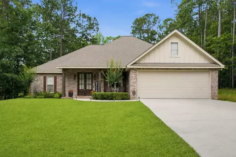 65 Stonegate Dr, Hattiesburg, MS 39402