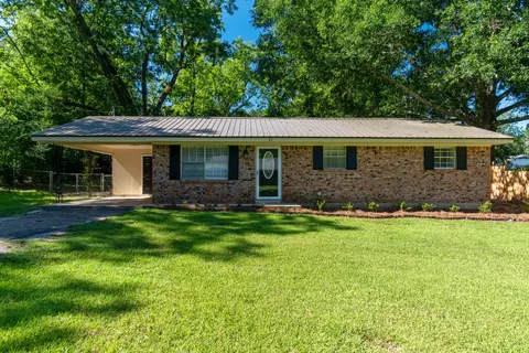 23 Lake Dr, Purvis, MS 39475