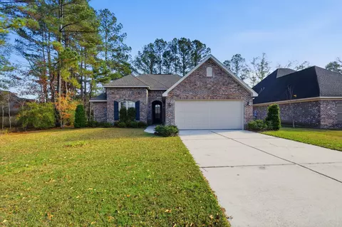19 W Augusta Ct, Hattiesburg, MS 39402