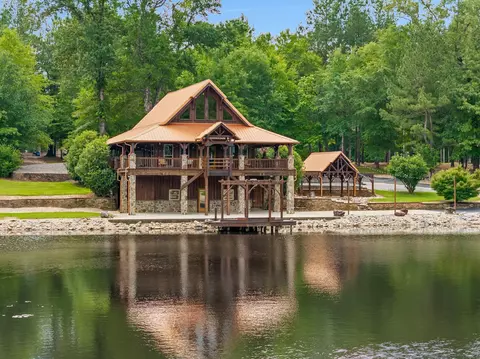 115 N Slade Rd, Sumrall, MS 39482
