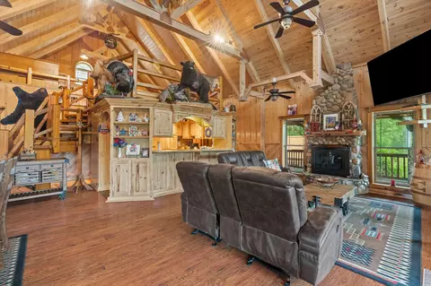 Living - 115 N Slade Rd, Sumrall, MS 39482 photo 1 of 4