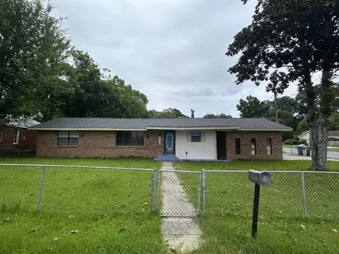 1201 3rd St, Columbia, MS 39429