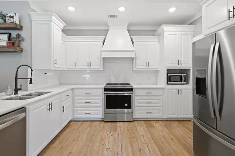 Kitchen - 4 Yawn Cir, Purvis, MS 39475 photo 2 of 4
