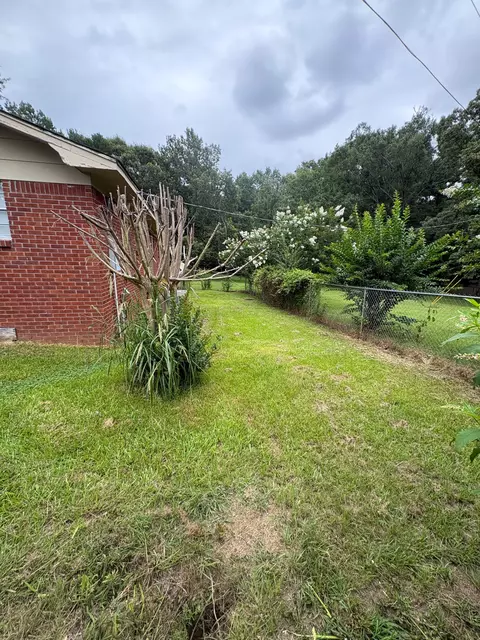 Exterior - 102 Circle Dr, Sumrall, MS 39482 photo 3 of 4