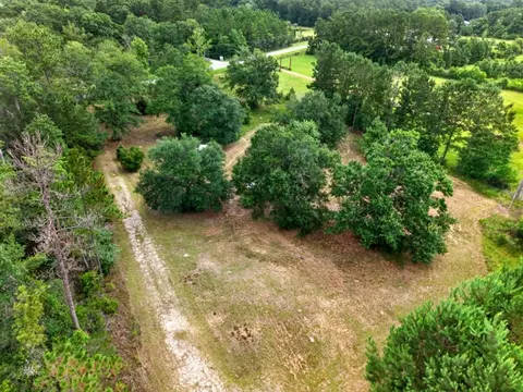 114 Ceasar Rd, Picayune, MS 39466