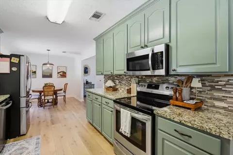 Kitchen - 1106 4th Se St, Magee, MS 39111 photo 4 of 4