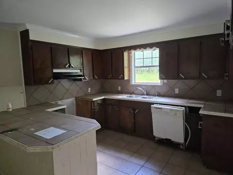 256 Walt Culpepper Rd, Laurel, MS 39443 photo 3
