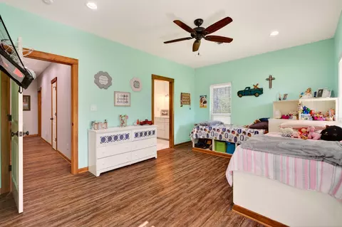 Bedroom - 95 Gravel Pit, Sandy Hook, MS 39478 photo 4 of 7