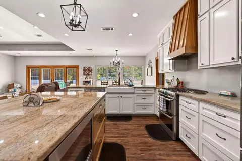 Kitchen - 95 Gravel Pit, Sandy Hook, MS 39478 photo 3 of 5