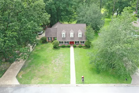 View/Area - 2 Heritage Trl, Laurel, MS 39440 photo 1 of 2