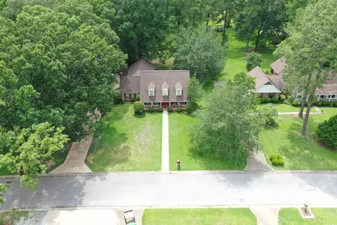 View/Area - 2 Heritage Trl, Laurel, MS 39440 photo 2 of 2