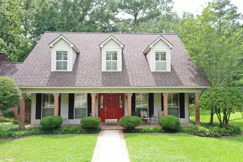 Exterior - 2 Heritage Trl, Laurel, MS 39440 photo 2 of 4