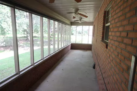 Exterior - 2 Heritage Trl, Laurel, MS 39440 photo 3 of 4