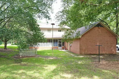Exterior - 2 Heritage Trl, Laurel, MS 39440 photo 4 of 4