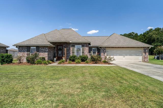 25 E Cherry St, Sumrall, MS 39482