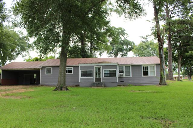 105 Cherry Ave, New Hebron, MS 39140