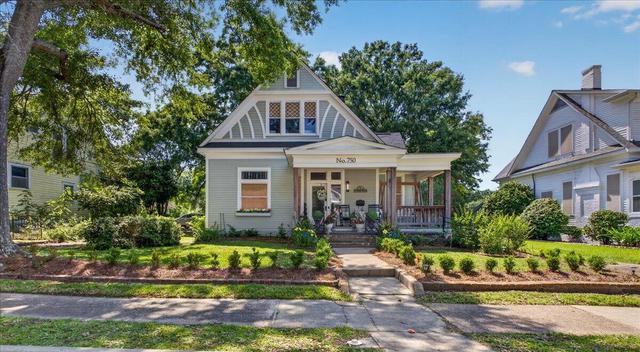 750 N 7th Ave, Laurel, MS 39440