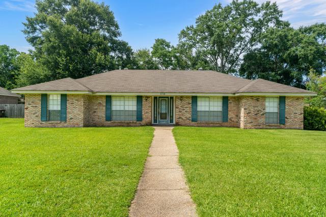 2311 Sunset Dr, Hattiesburg, MS 39402