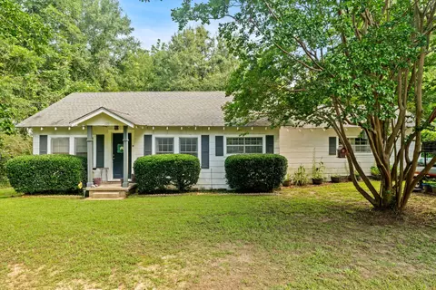109 Corinth Rd, Petal, MS 39465