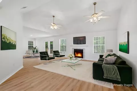 Living - 29 S Windridge Loop, Purvis, MS 39475 photo 3 of 7