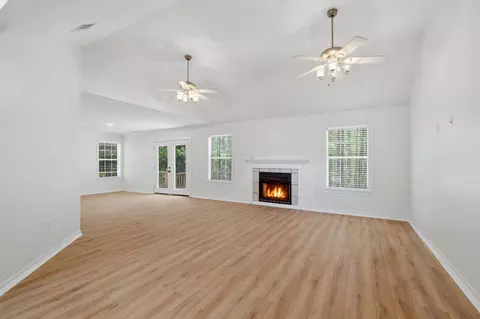 Living - 29 S Windridge Loop, Purvis, MS 39475 photo 2 of 7