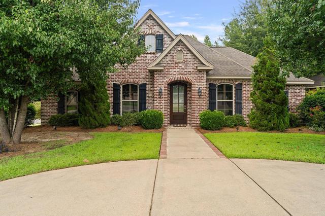 88 Avondale Cir, Hattiesburg, MS 39402
