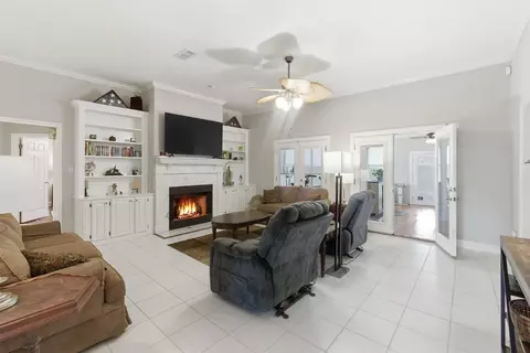404 Oakbrook Cir, Mccomb, MS 39648 photo 7