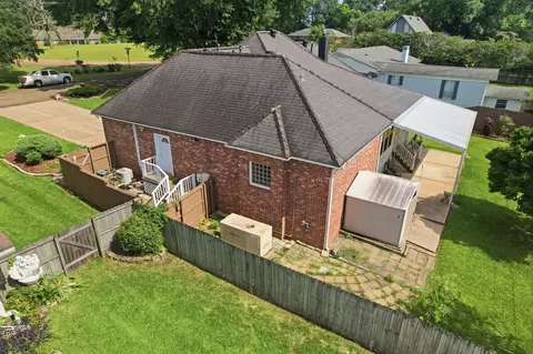 404 Oakbrook Cir, Mccomb, MS 39648 photo 35