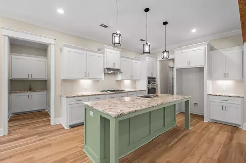 48 Buckskin Dr, Hattiesburg, MS 39402