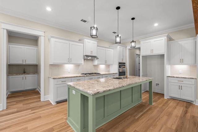 48 Buckskin Dr, Hattiesburg, MS 39402