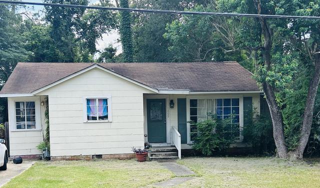 1809 Brooklane Dr, Hattiesburg, MS 39401