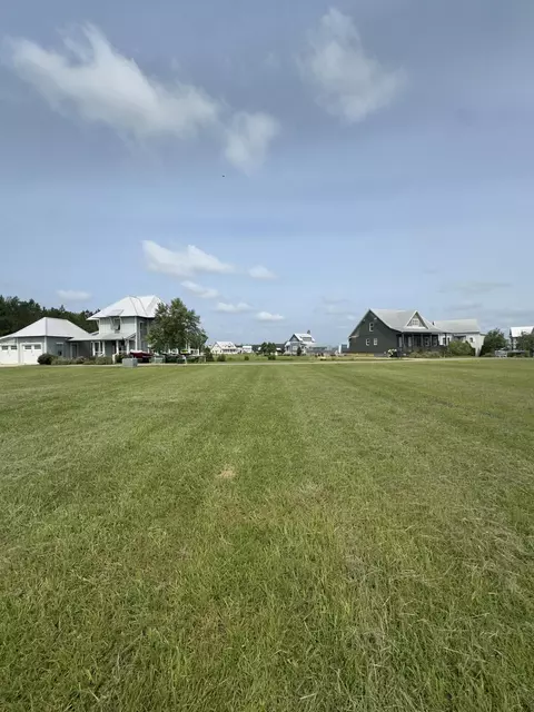 8 Channelside, Lumberton, MS 39455