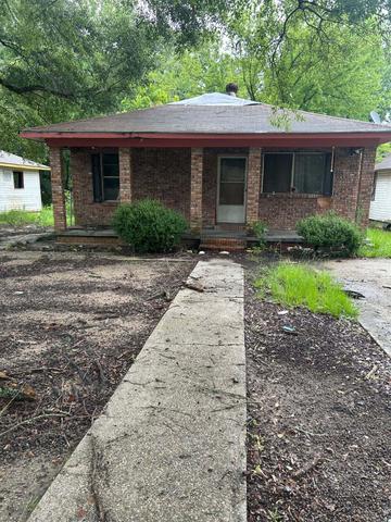 1107 Drive Martin Luther King Ave, Laurel, MS 39440