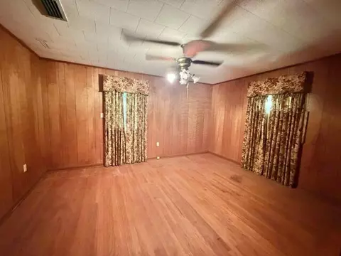 13 E Marion St, Foxworth, MS 39483 photo 9