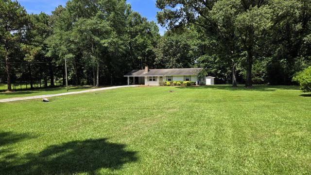 37 Madden Rd, Hattiesburg, MS 39402