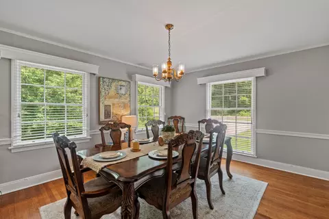 Dining - 724 15th St, Laurel, MS 39440 photo 3 of 4