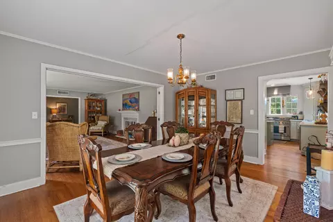 Dining - 724 15th St, Laurel, MS 39440 photo 4 of 4