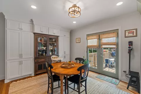 Dining - 724 15th St, Laurel, MS 39440 photo 1 of 4