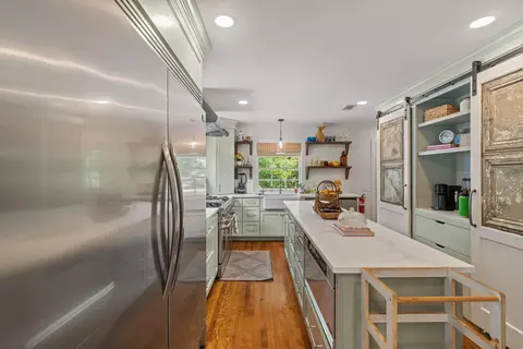 Kitchen - 724 15th St, Laurel, MS 39440 photo 2 of 6