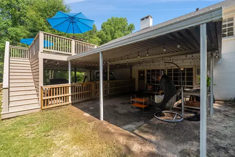 Exterior - 724 15th St, Laurel, MS 39440 photo 7 of 17