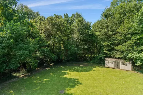Exterior - 724 15th St, Laurel, MS 39440 photo 17 of 17