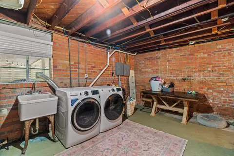 Other - 724 15th St, Laurel, MS 39440 photo 4 of 9