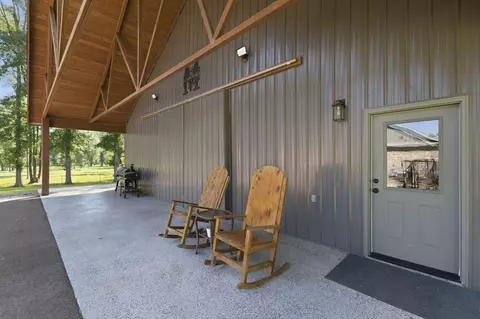 Exterior - 225 Coats, Mount Olive, MS 39119 photo 20 of 26