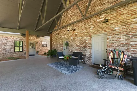 Exterior - 225 Coats, Mount Olive, MS 39119 photo 8 of 26