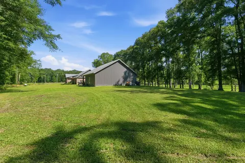 Exterior - 225 Coats, Mount Olive, MS 39119 photo 21 of 26