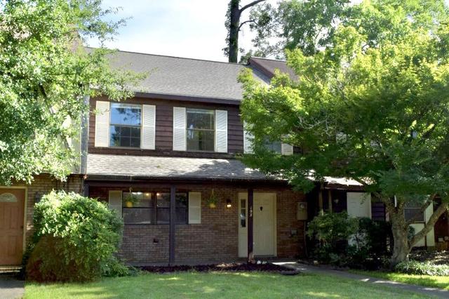 102 Brookwood Ln, Hattiesburg, MS 39401