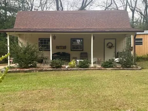 35 Theos Dr, Laurel, MS 39443 photo 3