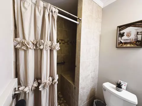 Bath - 44 Blain Rd, Purvis, MS 39475 photo 2 of 4