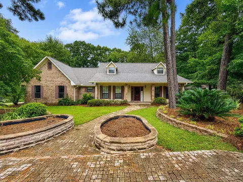 33 Serene Blvd, Hattiesburg, MS 39402